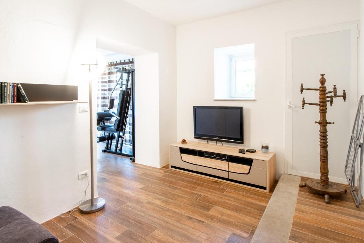 Apartment Trieste Hermes Art Sežana Εξωτερικό φωτογραφία